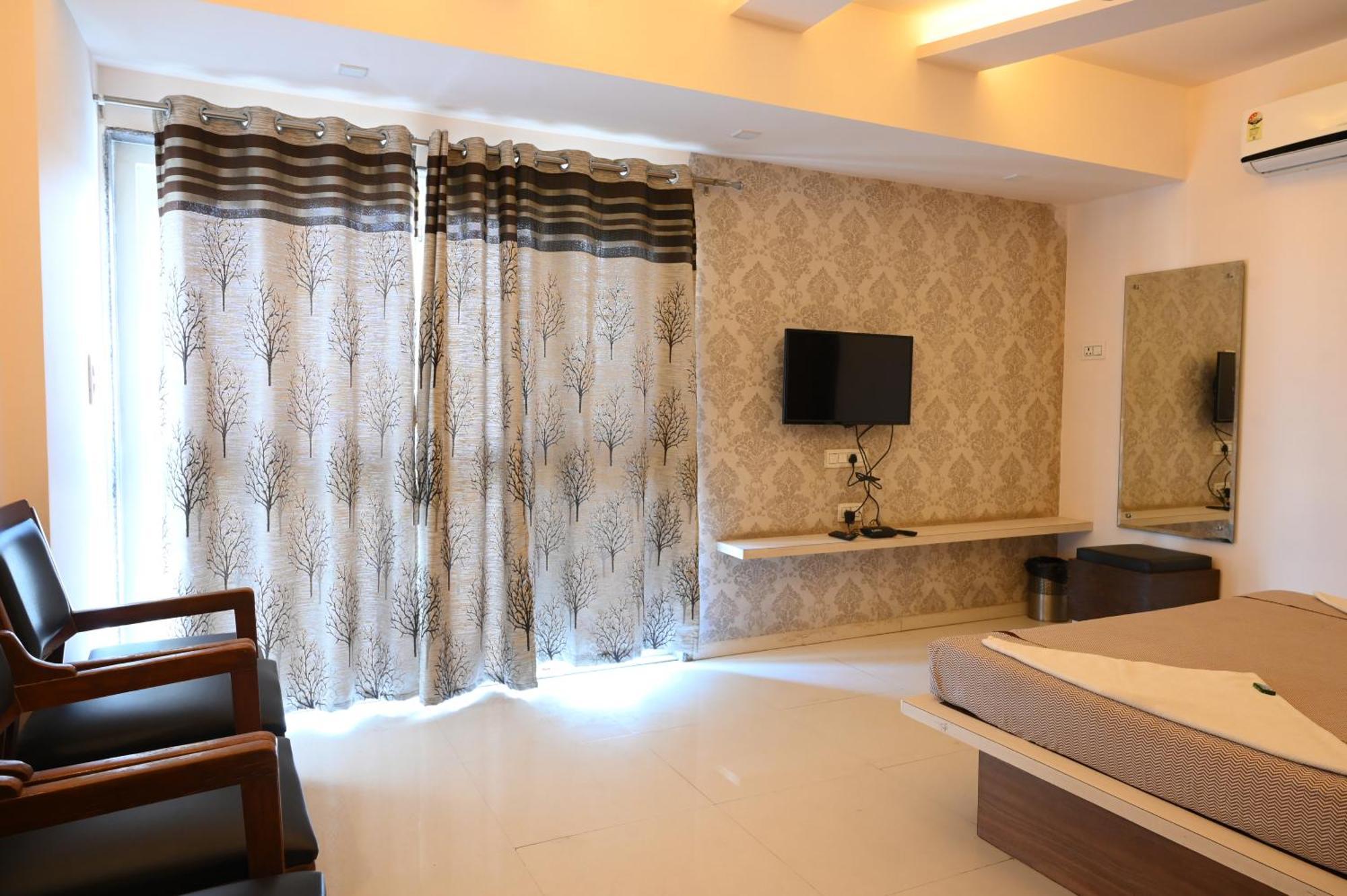 Hotel Ramkrishna Inn Kolhapur Dış mekan fotoğraf