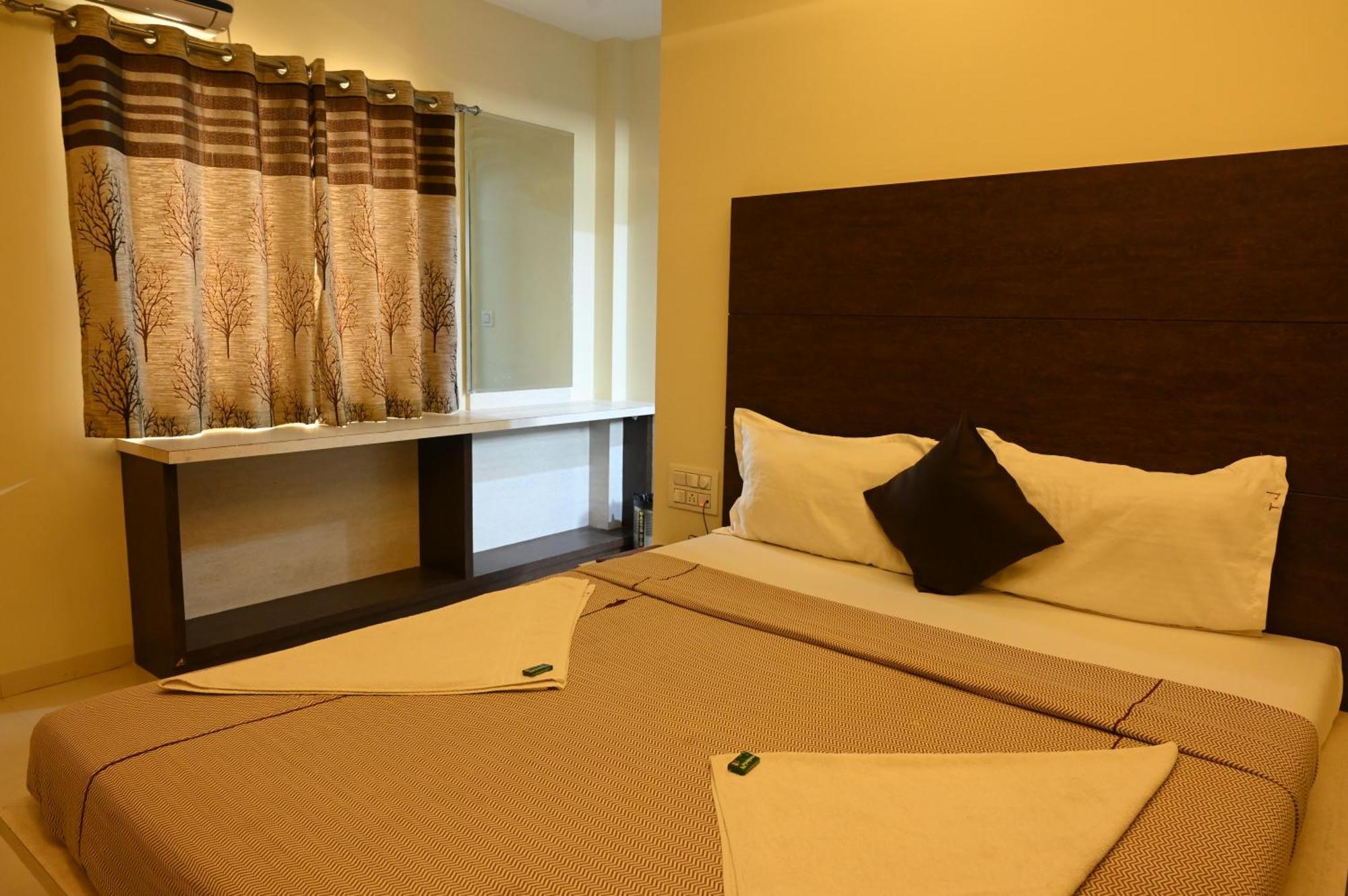 Hotel Ramkrishna Inn Kolhapur Dış mekan fotoğraf