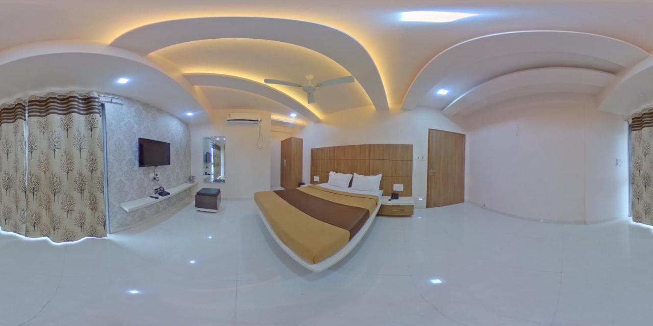 Hotel Ramkrishna Inn Kolhapur Dış mekan fotoğraf